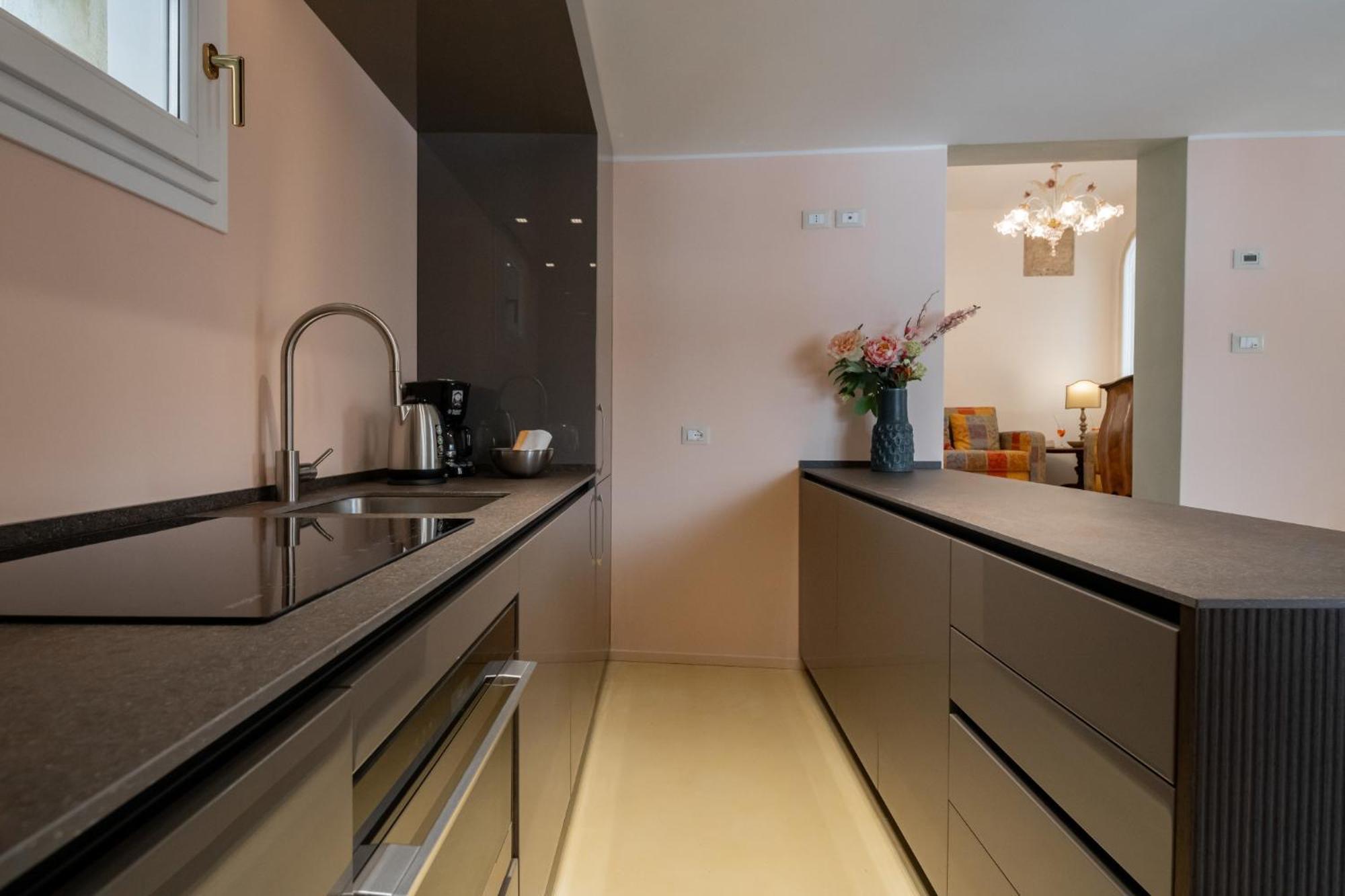 Ve.N.I.Ce. Cera Ai Leoncini Apartment Venesia Bagian luar foto